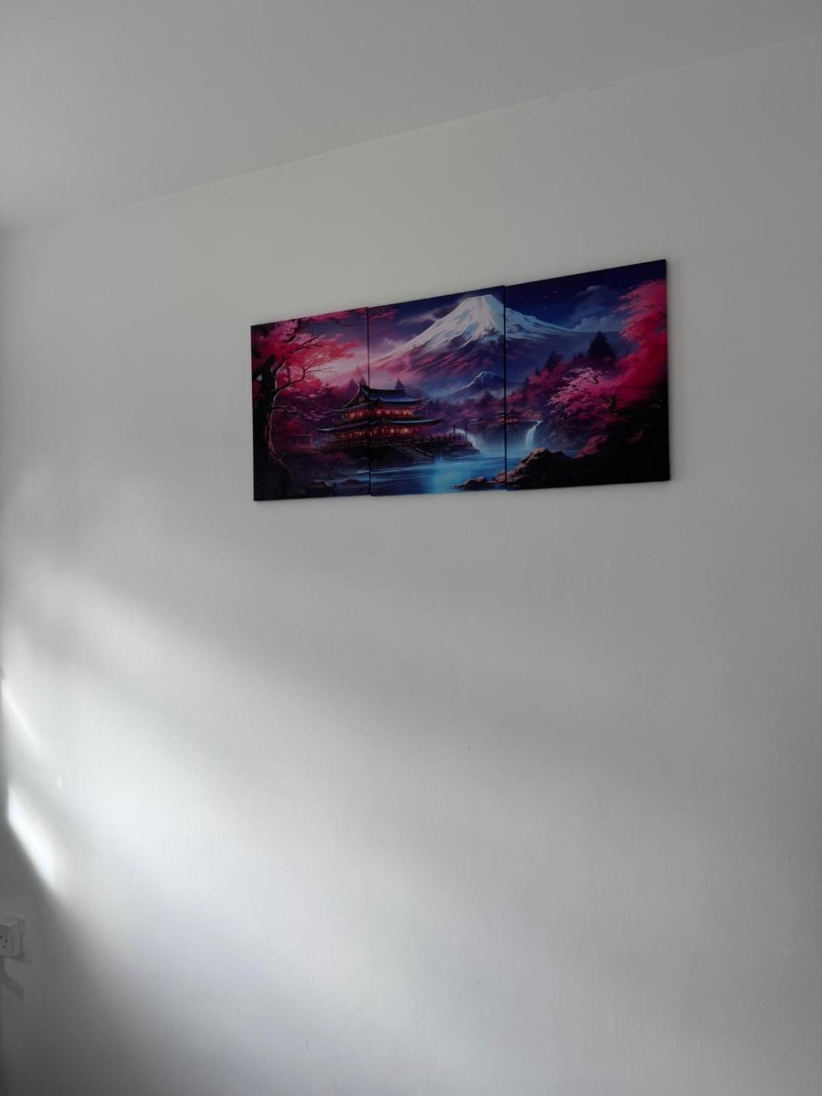 Modern Room In A 4 Bedroom Flat In London, Shared Bathroom! エクステリア 写真